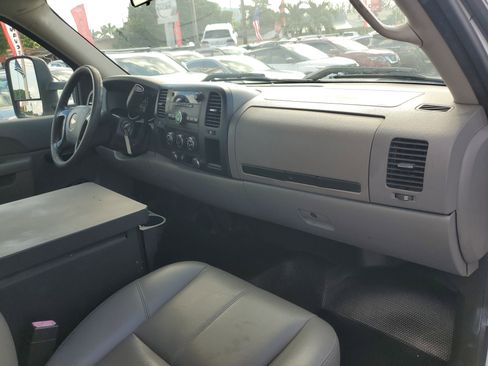 Used 2013 Chevrolet Silverado 1500 W/T image 29