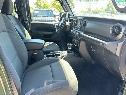 Used 2022 Jeep Wrangler Unlimited Sport AWD/4WD image 10