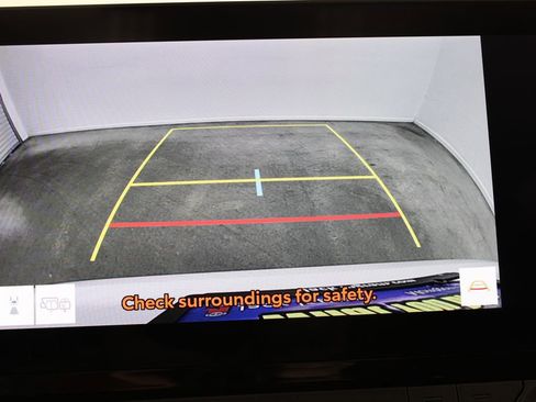 Used 2024 Toyota Grand Highlander Limited image 12