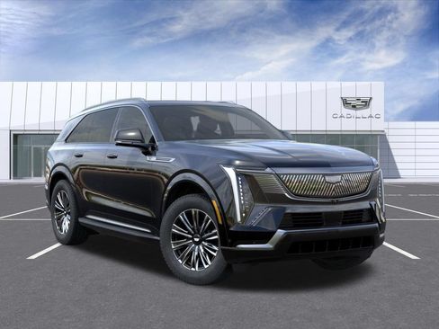 New 2026 Cadillac Escalade IQ Luxury 1 w/ LPO, Floor Liner Package AWD/4WD image 7