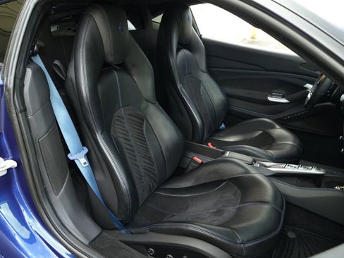 Used 2020 Ferrari F8 Tributo image 15