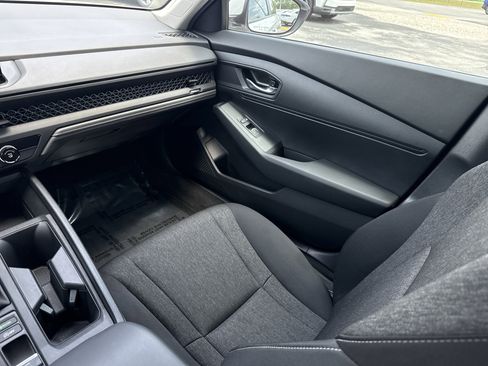 Certified 2025 Honda Accord LX image 22