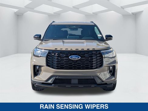 New 2026 Ford Explorer ST-Line w/ ST-Line Street Pack RWD image 10