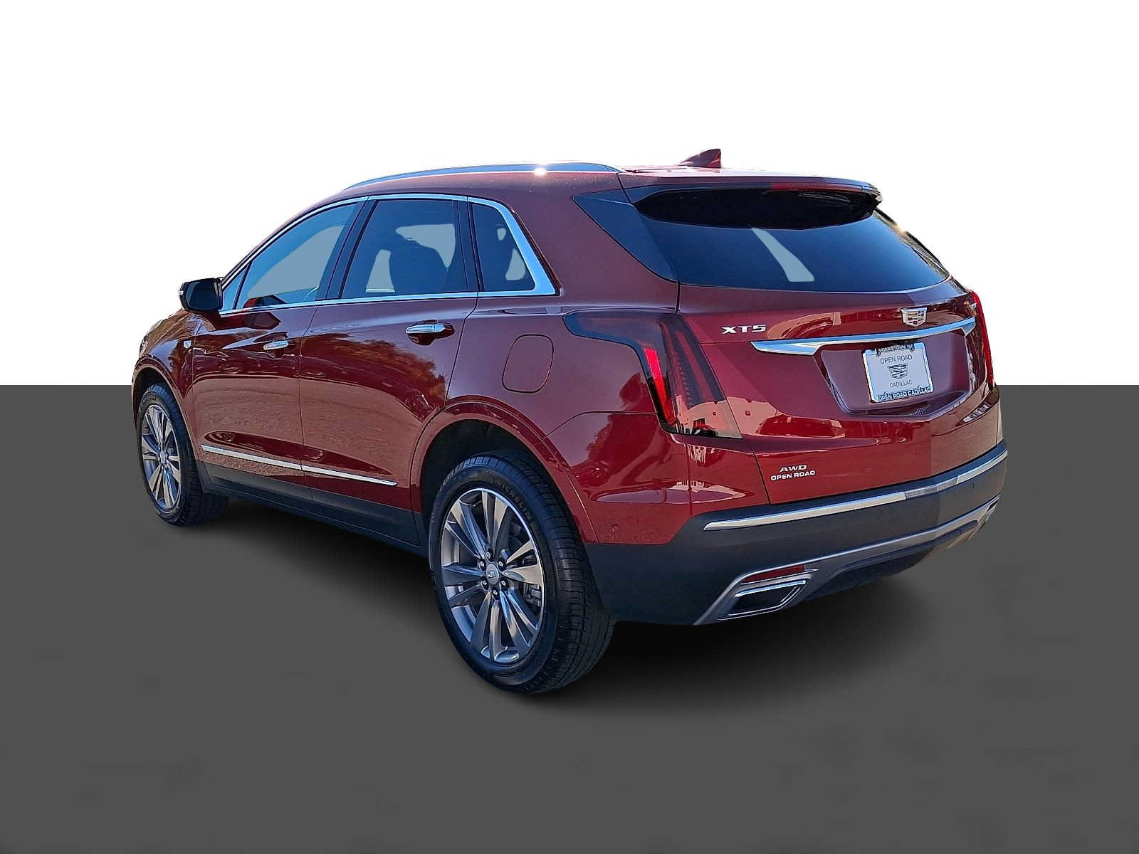 Used 2026 Cadillac XT5 Premium Luxury w/ Driver Assist Package AWD/4WD image 4
