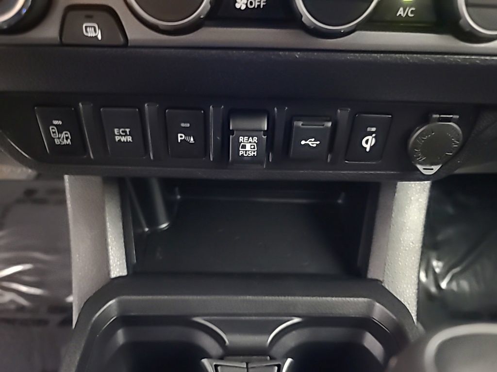 Used 2023 Toyota Tacoma TRD Pro AWD/4WD image 39