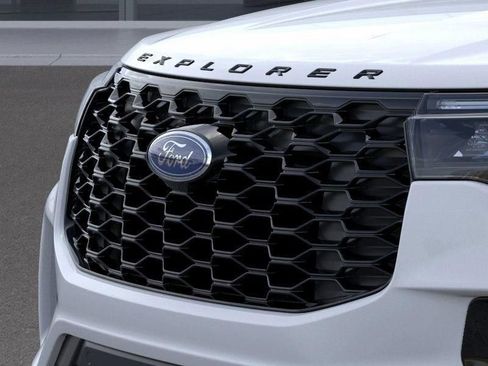 New 2026 Ford Explorer ST-Line w/ Premium Package RWD image 17