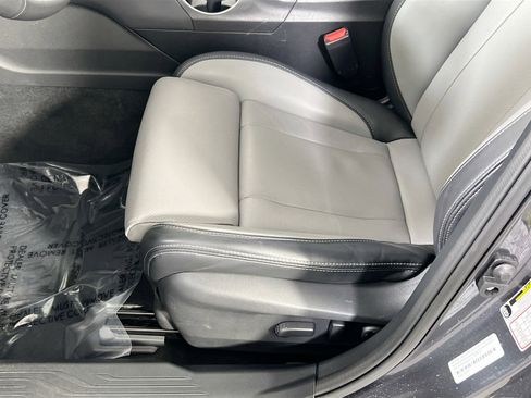 Used 2023 Subaru Outback Limited image 19