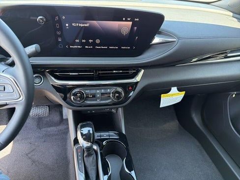 New 2026 Buick Envista Sport Touring FWD image 25