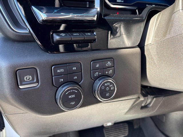 Used 2024 Chevrolet Silverado 2500 High Country w/ High Country Premium Package AWD/4WD image 42