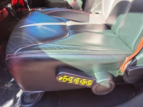 Certified 2017 Jeep Wrangler Unlimited Rubicon image 25