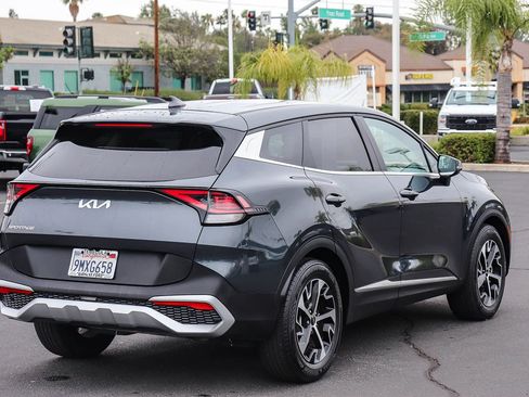 Used 2024 Kia Sportage EX FWD image 4