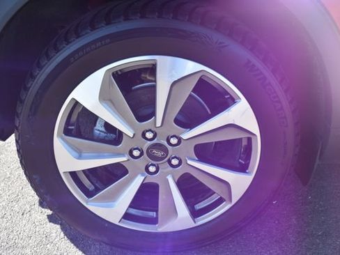 Used 2024 Ford Escape Platinum AWD/4WD image 48