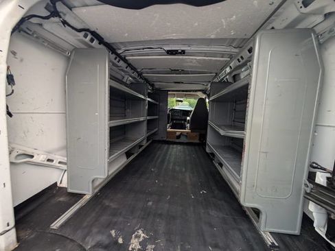 Used 2021 Chevrolet Express 2500 w/ Communications Package RWD image 9
