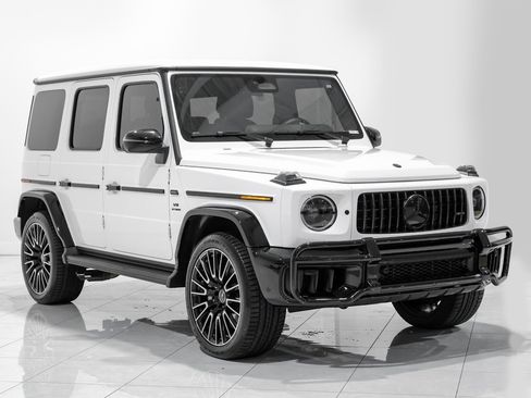 Used 2025 Mercedes-Benz G 63 AMG 4MATIC image 3
