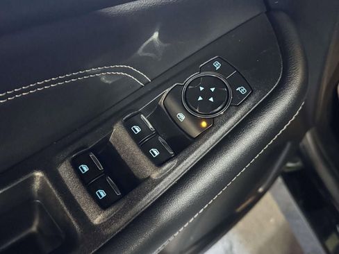 Used 2023 Ford Edge Titanium image 16