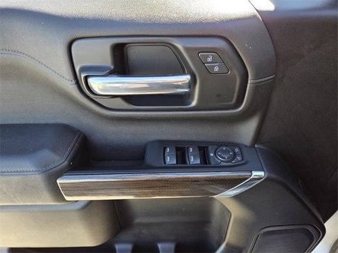 Used 2022 Chevrolet Silverado 1500 LT image 17