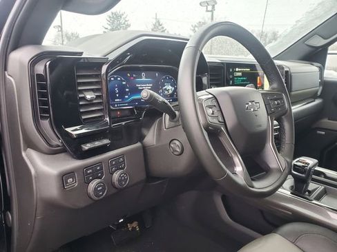 Certified 2025 Chevrolet Silverado 1500 ZR2 w/ Technology Package image 26