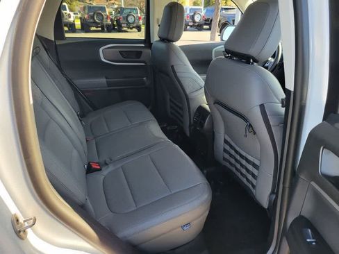 Used 2025 Ford Bronco Sport Badlands image 15