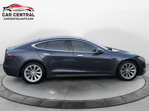 Used 2017 Tesla Model S 90D image 6