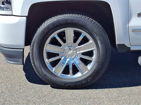 Used 2016 Chevrolet Silverado 1500 High Country image 8