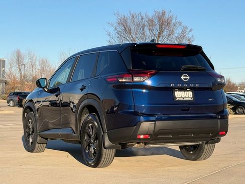 New 2026 Nissan Rogue SV w/ Cold Weather Package image 5