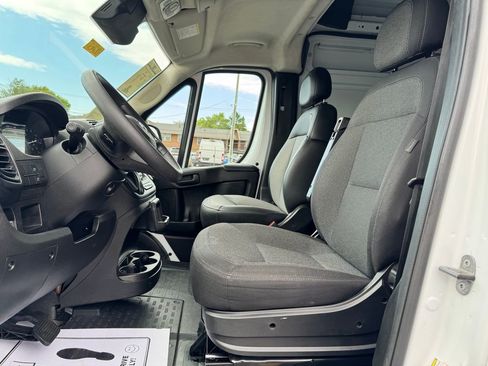 Used 2023 RAM ProMaster 2500 FWD image 17