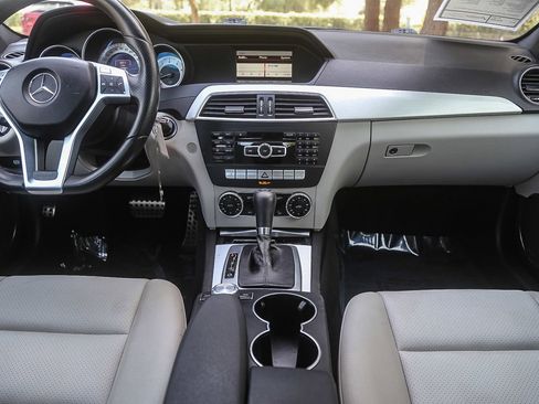 Used 2013 Mercedes-Benz C 250 Sedan image 10