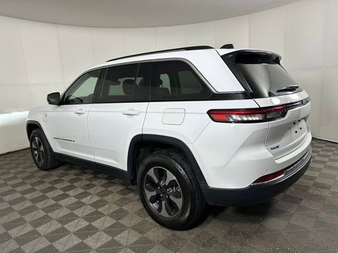 Used 2023 Jeep Grand Cherokee 4WD 4xe image 5