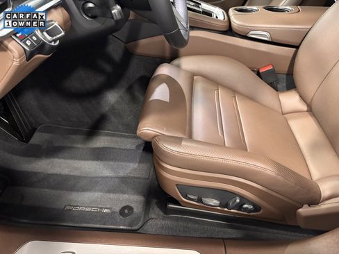 Used 2022 Porsche Panamera 4 Executive image 11