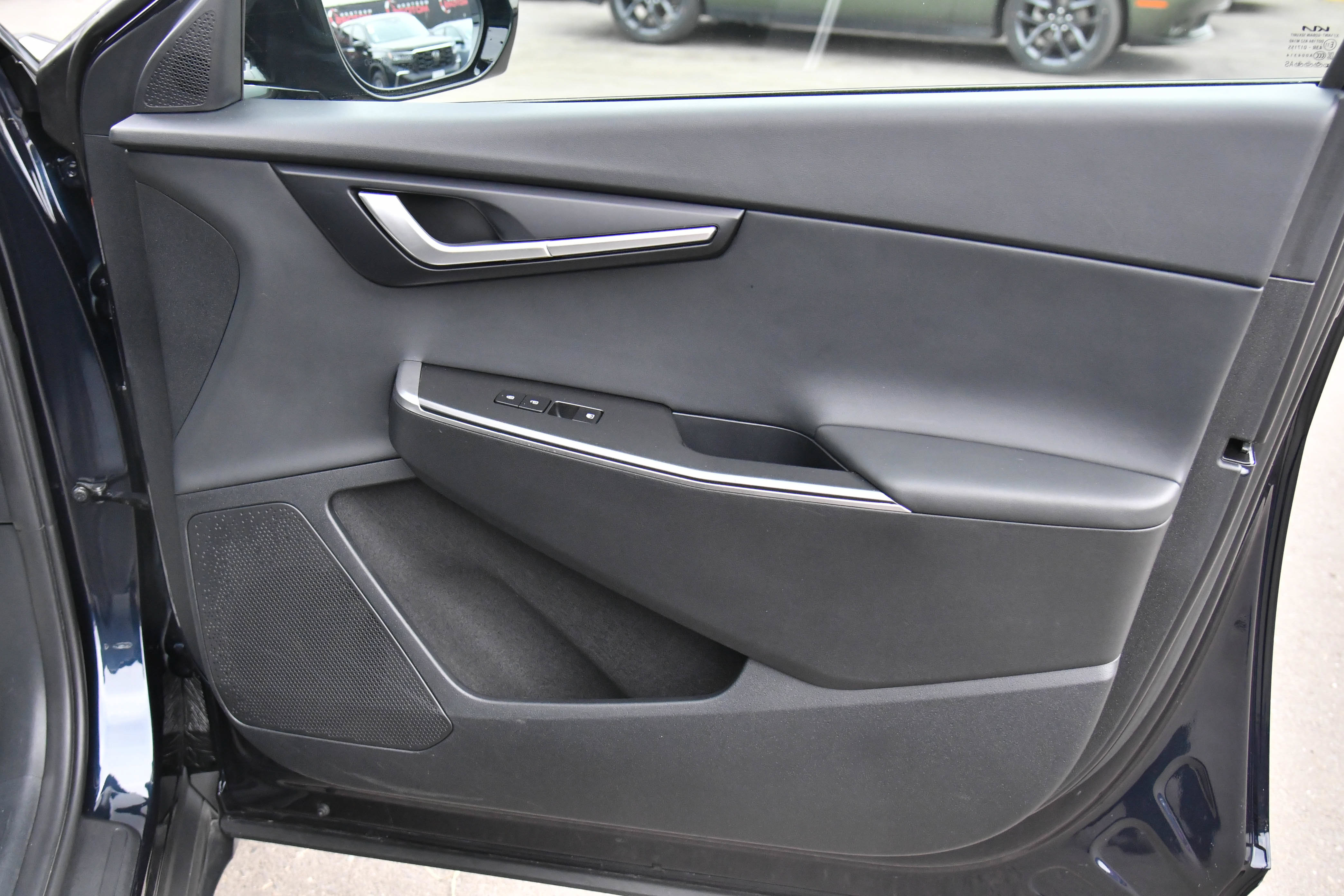 Used 2024 Kia EV6 Light RWD image 46