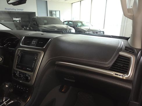 Used 2013 GMC Acadia Denali AWD/4WD image 32