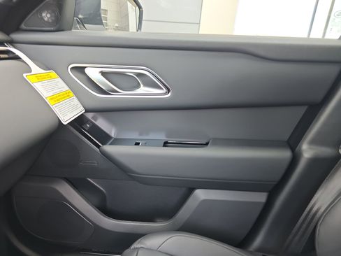 Used 2026 Land Rover Range Rover Velar S image 25
