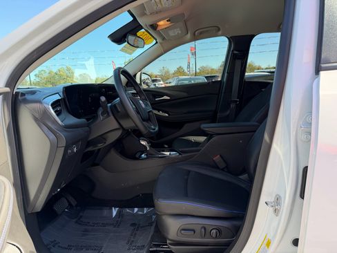 Used 2025 Buick Encore GX Sport Touring w/ Comfort Package image 14