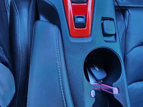 Used 2017 Chevrolet Camaro LT RWD image 22