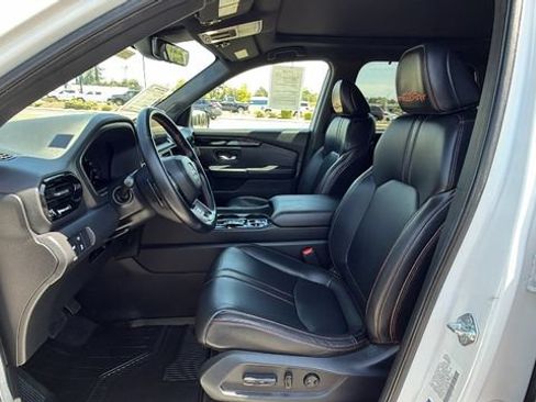 Used 2023 Honda Pilot TrailSport image 33