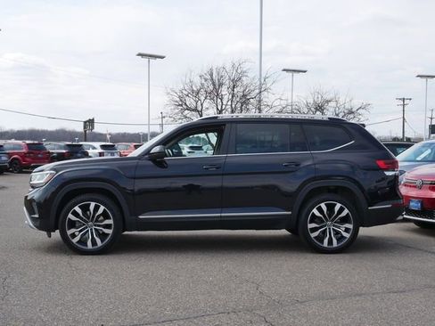 Certified 2023 Volkswagen Atlas SEL image 4