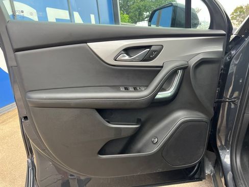 Used 2022 Chevrolet Blazer LT FWD image 21
