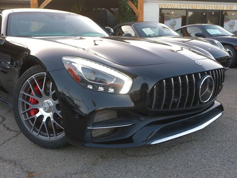 Used 2018 Mercedes-Benz AMG GT C image 9