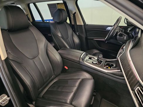 Used 2021 BMW X7 xDrive40i w/ Premium Package AWD/4WD image 24