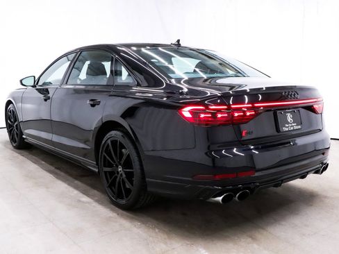 Used 2024 Audi S8 image 4