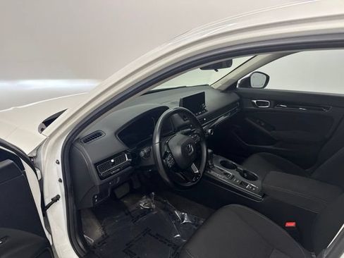 Used 2024 Honda Civic EX image 17
