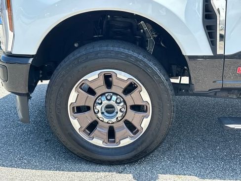 Certified 2024 Ford F250 King Ranch AWD/4WD image 11