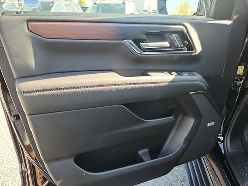 New 2026 GMC Yukon XL Denali AWD/4WD image 8