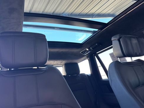 Used 2019 Land Rover Range Rover Long Wheelbase Supercharged AWD/4WD image 19