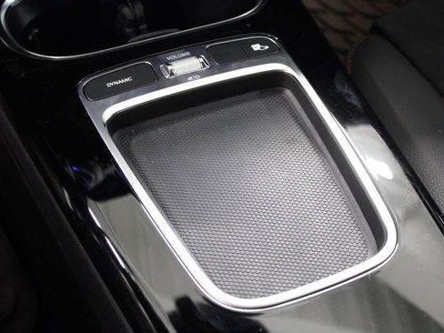 Used 2025 Mercedes-Benz CLA 35 AMG 4MATIC image 30