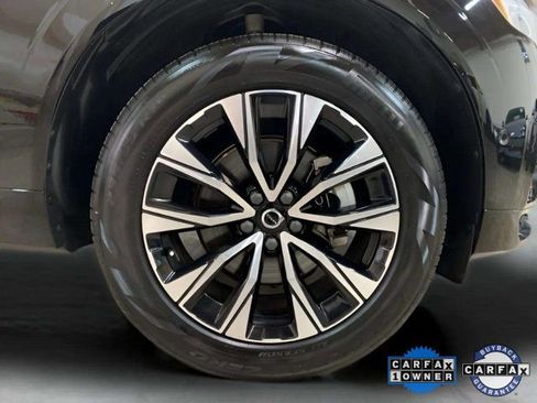Used 2025 Volvo XC60 B5 Plus image 88