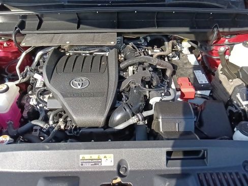 Used 2023 Toyota Highlander XLE FWD image 37