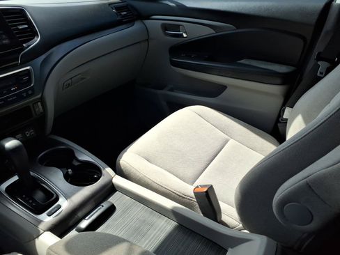 Used 2020 Honda Pilot EX image 20
