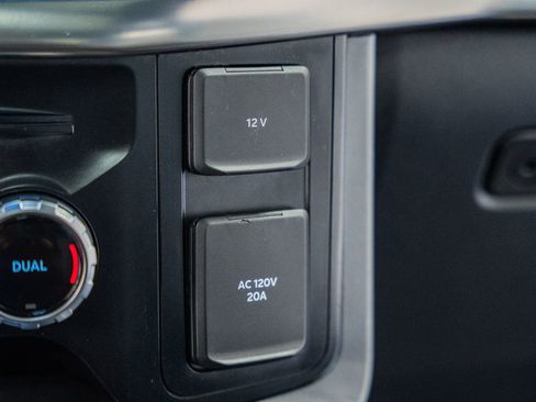 Certified 2023 Ford F150 Lariat w/ Equipment Group 502A High image 31