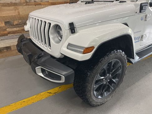 Used 2021 Jeep Wrangler Unlimited Sahara w/ Cold Weather Group AWD/4WD image 3